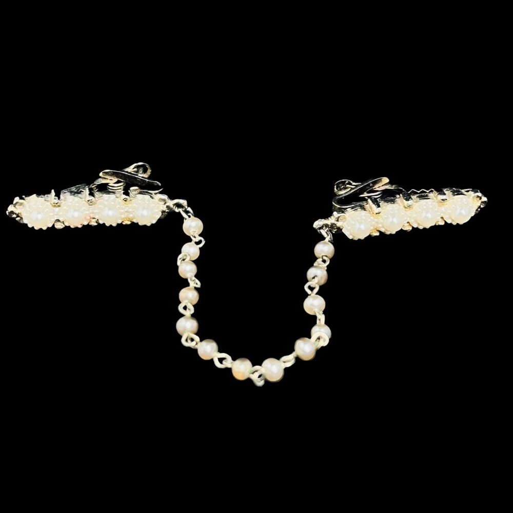 Vintage Gold Tone And Faux Pearl Sweater Clips (5333) - Picture 4 of 9